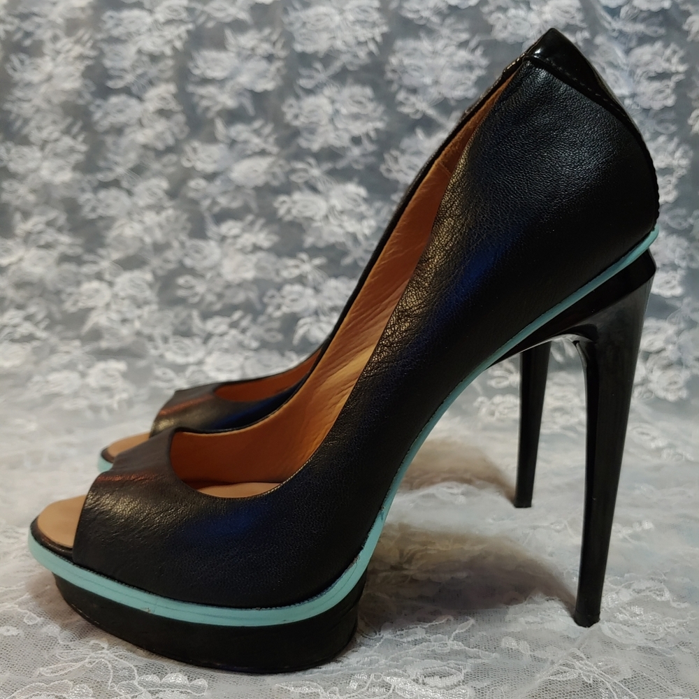 L.A.M.B. Black & Turquoise Open-toe Heels Size 7